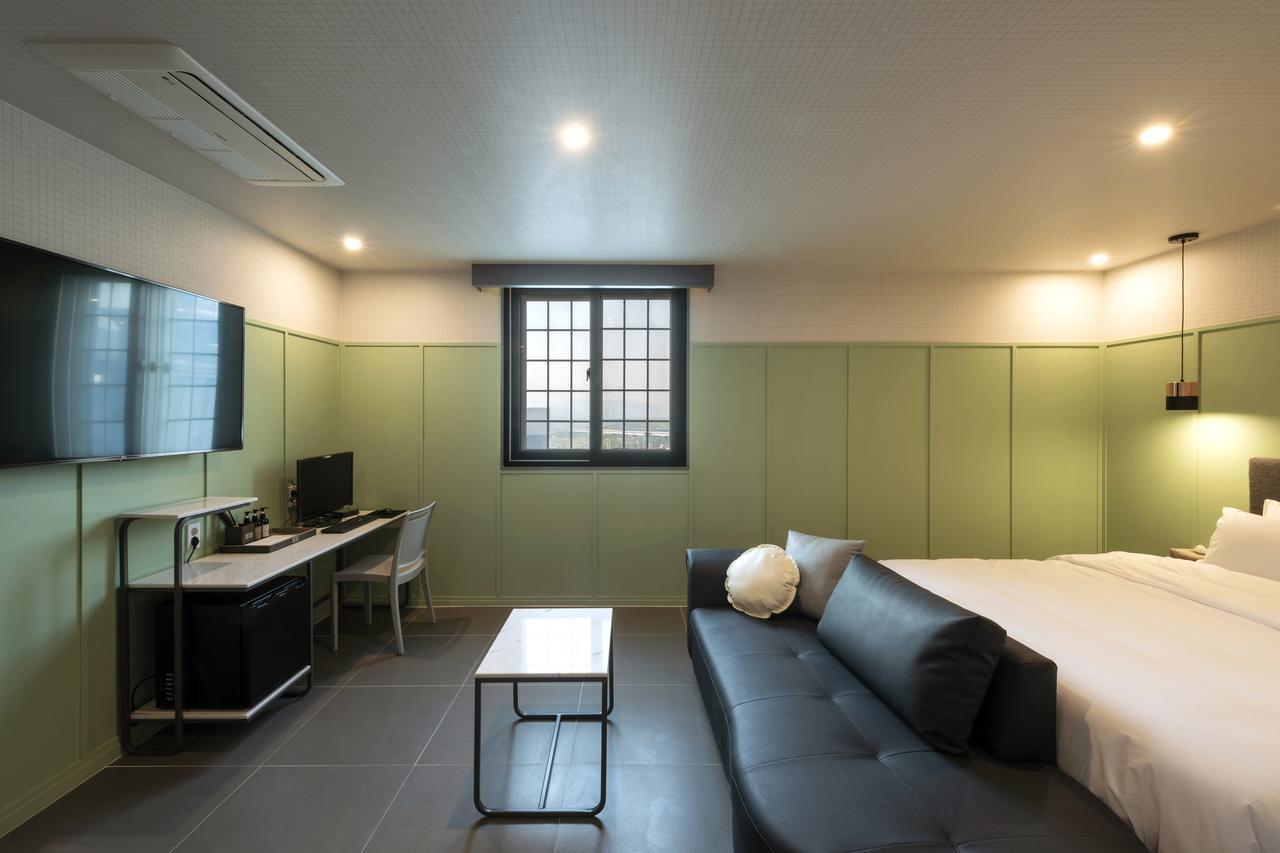 Brown-Dot Hotel Gupo Μπουσάν Εξωτερικό φωτογραφία