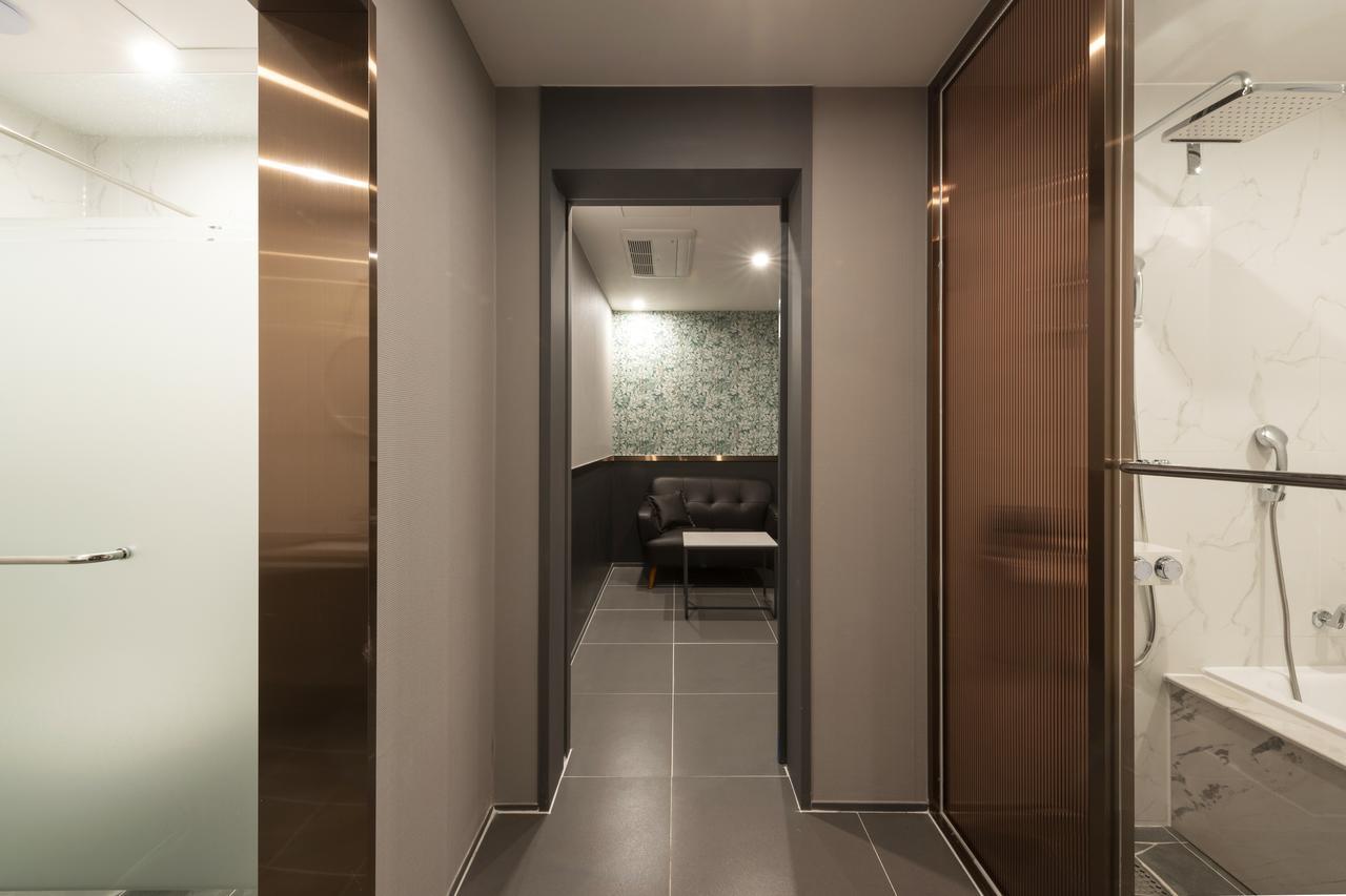 Brown-Dot Hotel Gupo Μπουσάν Εξωτερικό φωτογραφία