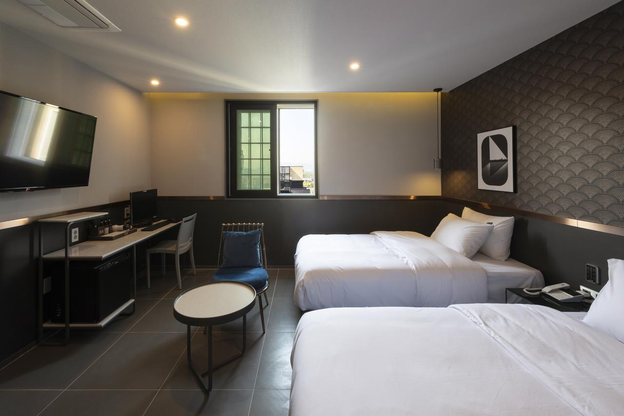 Brown-Dot Hotel Gupo Μπουσάν Εξωτερικό φωτογραφία
