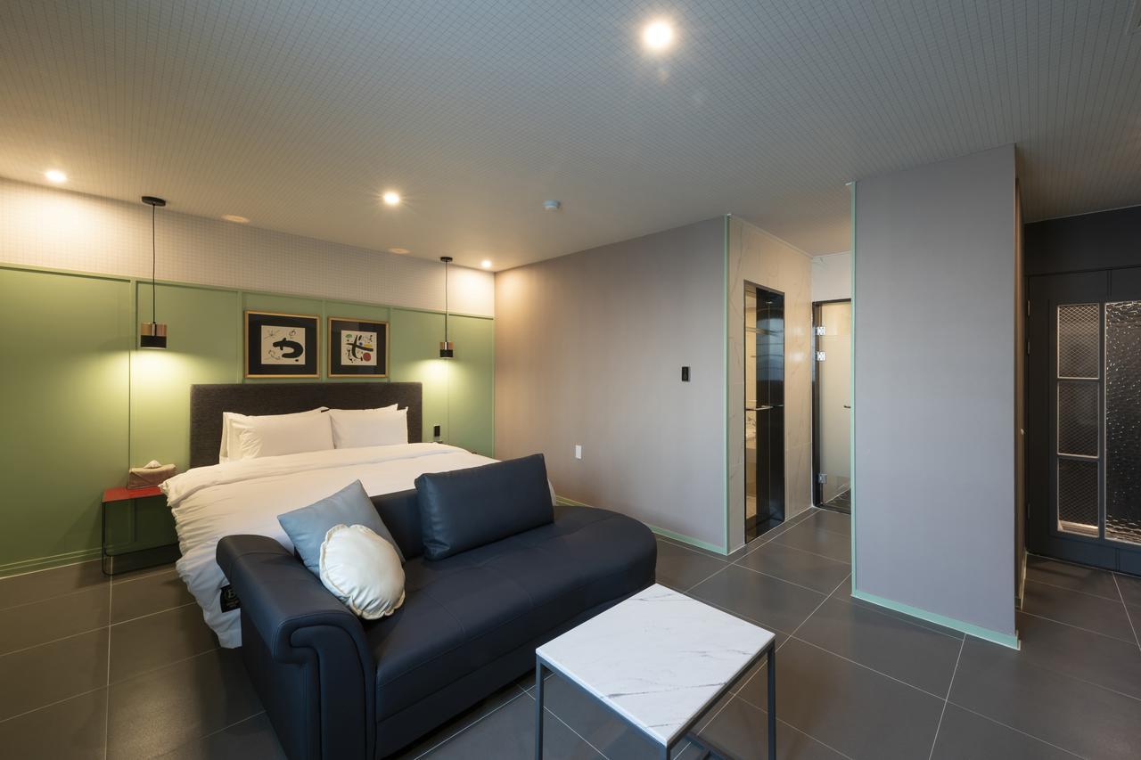 Brown-Dot Hotel Gupo Μπουσάν Εξωτερικό φωτογραφία