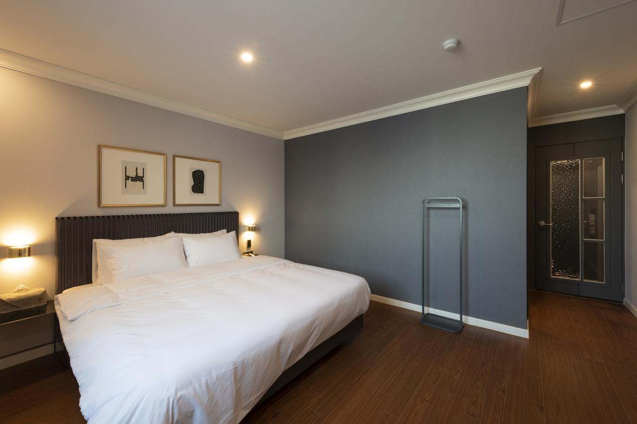 Brown-Dot Hotel Gupo Μπουσάν Εξωτερικό φωτογραφία