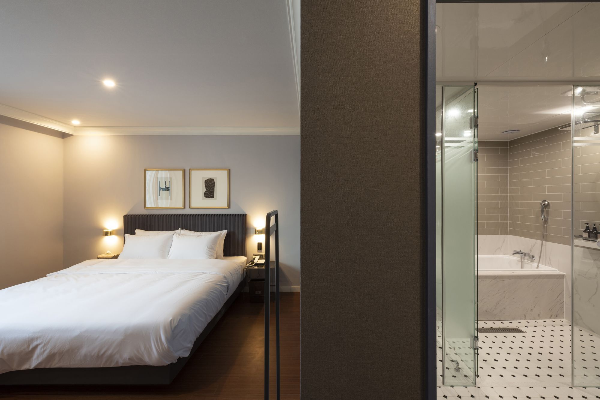Brown-Dot Hotel Gupo Μπουσάν Εξωτερικό φωτογραφία